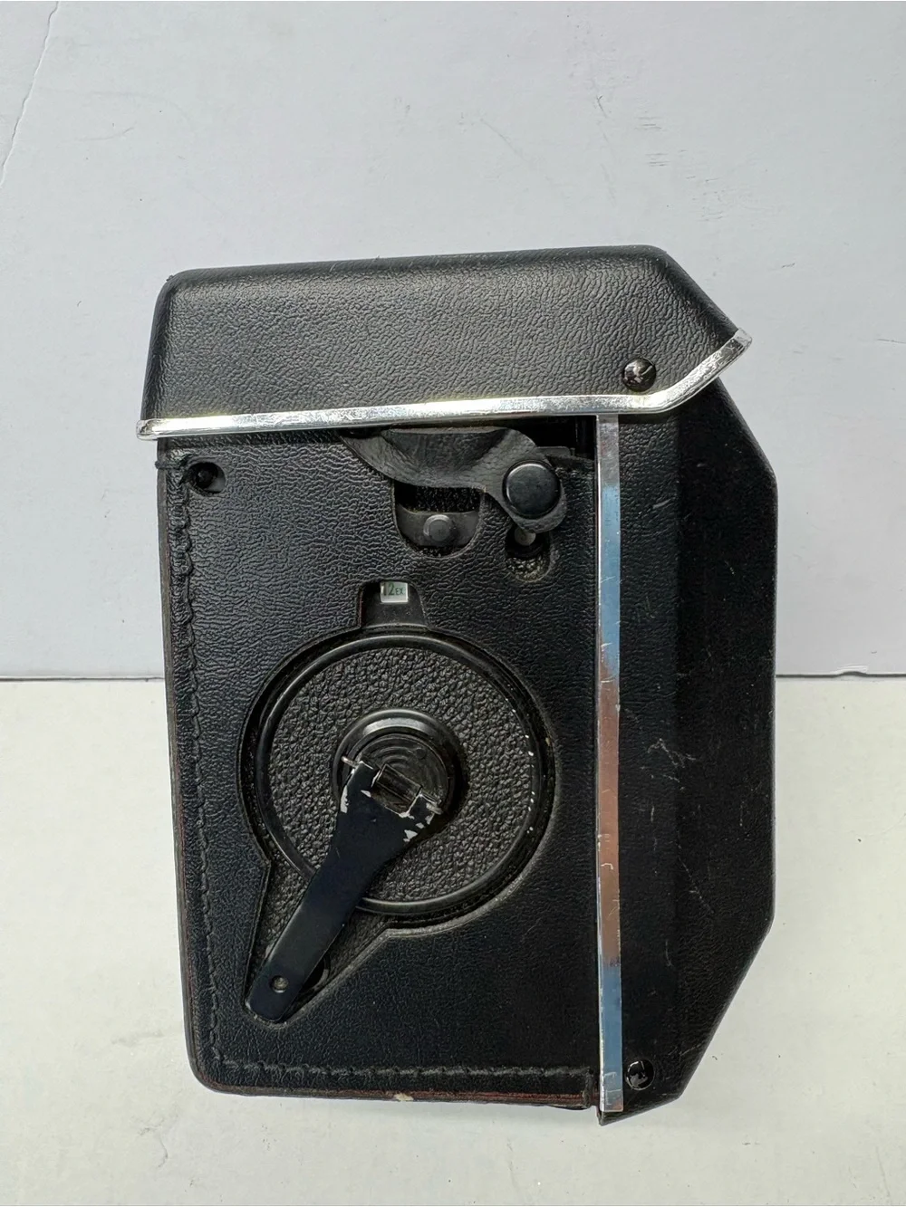 Yashica Mat-124g TLR Medium Format Film Camera- 80mm f/3.5 Lens Yashinon